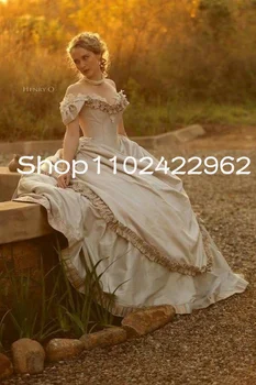 викторианската суета на 19-ти век Рокли за бала С волани с открити рамене Вечерна рокля цвят Шампанско в эдвардианском стил Южна Belle